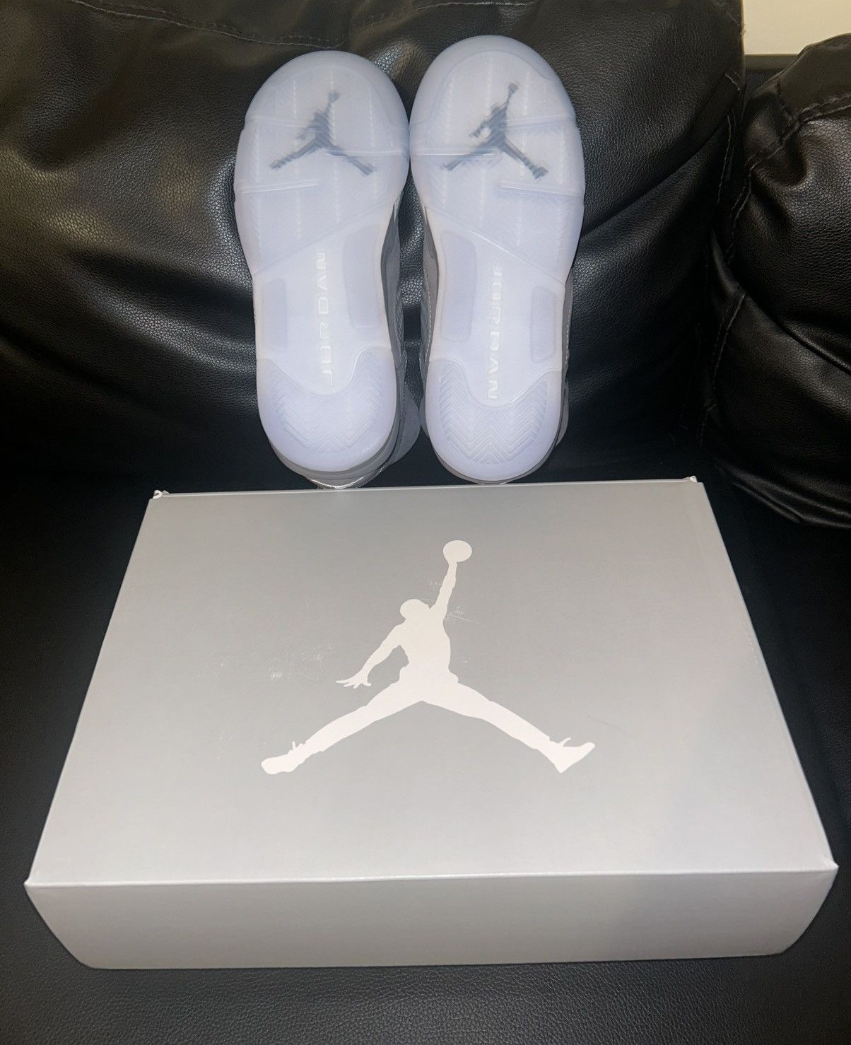Jordan Brand Nike air jordan 5 wolf grey edition (sz-4) Brand New Size US 4 / IT 34 - 4 Thumbnail
