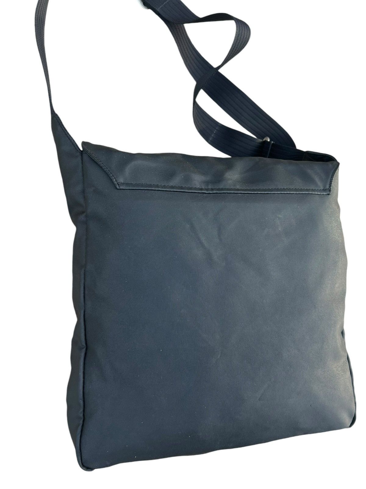 Paul Smith Vintage Paul Smith Waxed Cargo Sling Bag Size ONE SIZE - 13 Thumbnail
