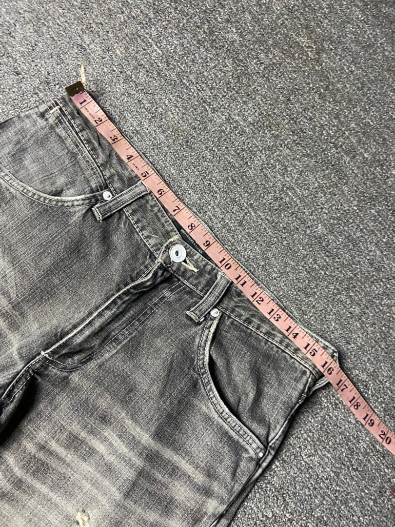 Wrangler Wrangler Classic Distressed Denim Jeans (162) Size US 32 / EU 48 - 11 Thumbnail