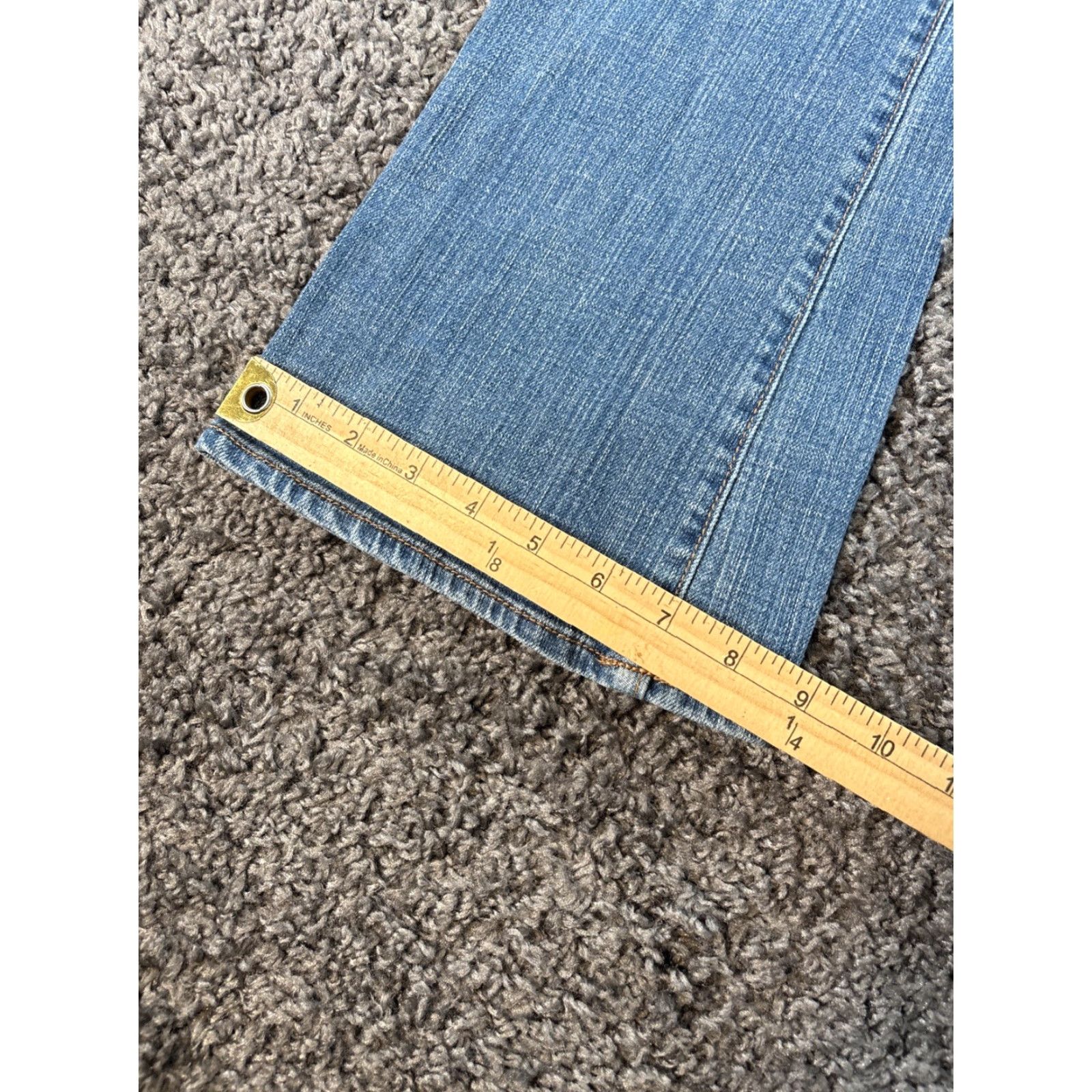 Old Navy VINTAGE Old Navy Jeans Womens 30x30 Low Rise Flare Pocket Blue Light Wash Distressed Boho Bootcut 30in Inseam Girls Womens Size 30" / US 8 / IT 44 - 3 Thumbnail