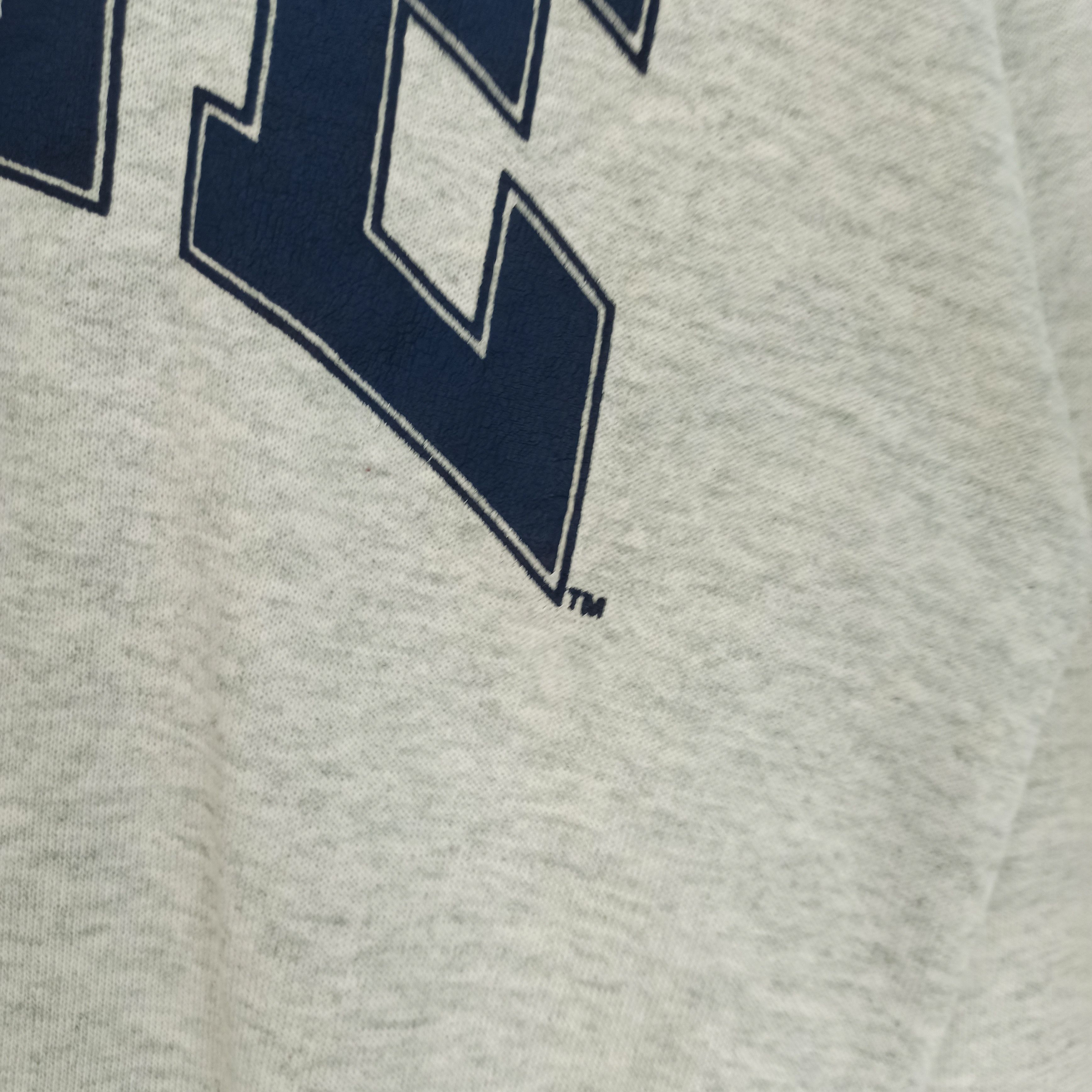 Vintage Vintage YALE University Big Logo Sweatshirt Size US M / EU 48-50 / 2 - 7 Thumbnail