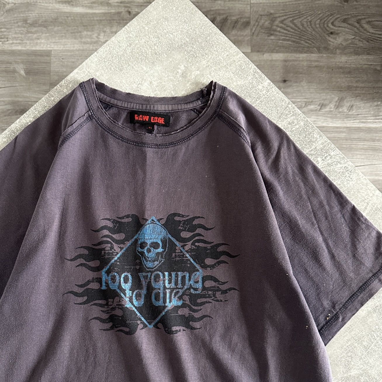 Vintage Vintage 00s Too Young To Die Washed distressed tee y2k hype Size US M / EU 48-50 / 2 - 3 Thumbnail