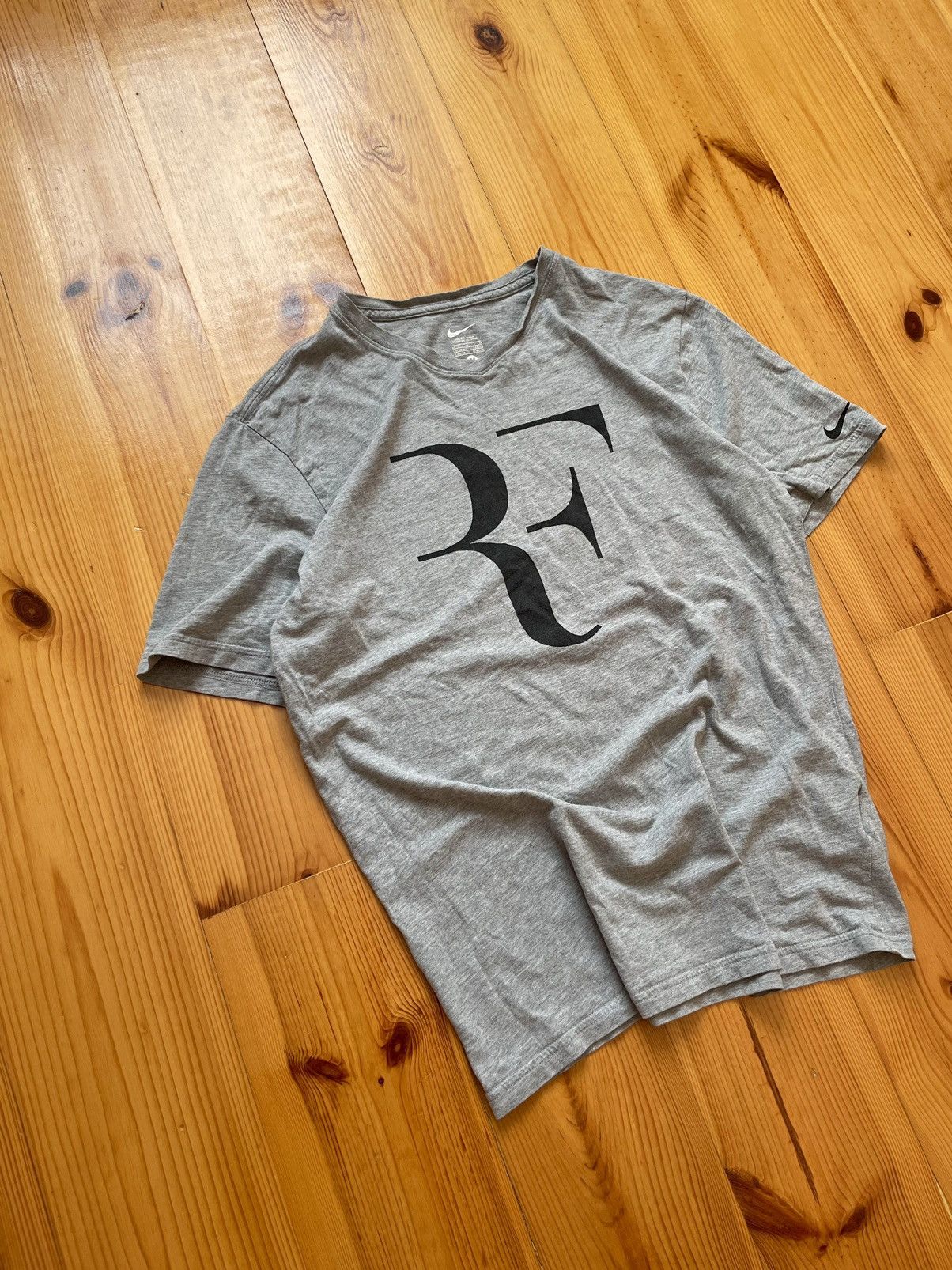 Nike × Vintage Vintage 2010 Nike Roger Federer RF Big Logo Tennis T-shirt Size US M / EU 48-50 / 2 - 2 Thumbnail