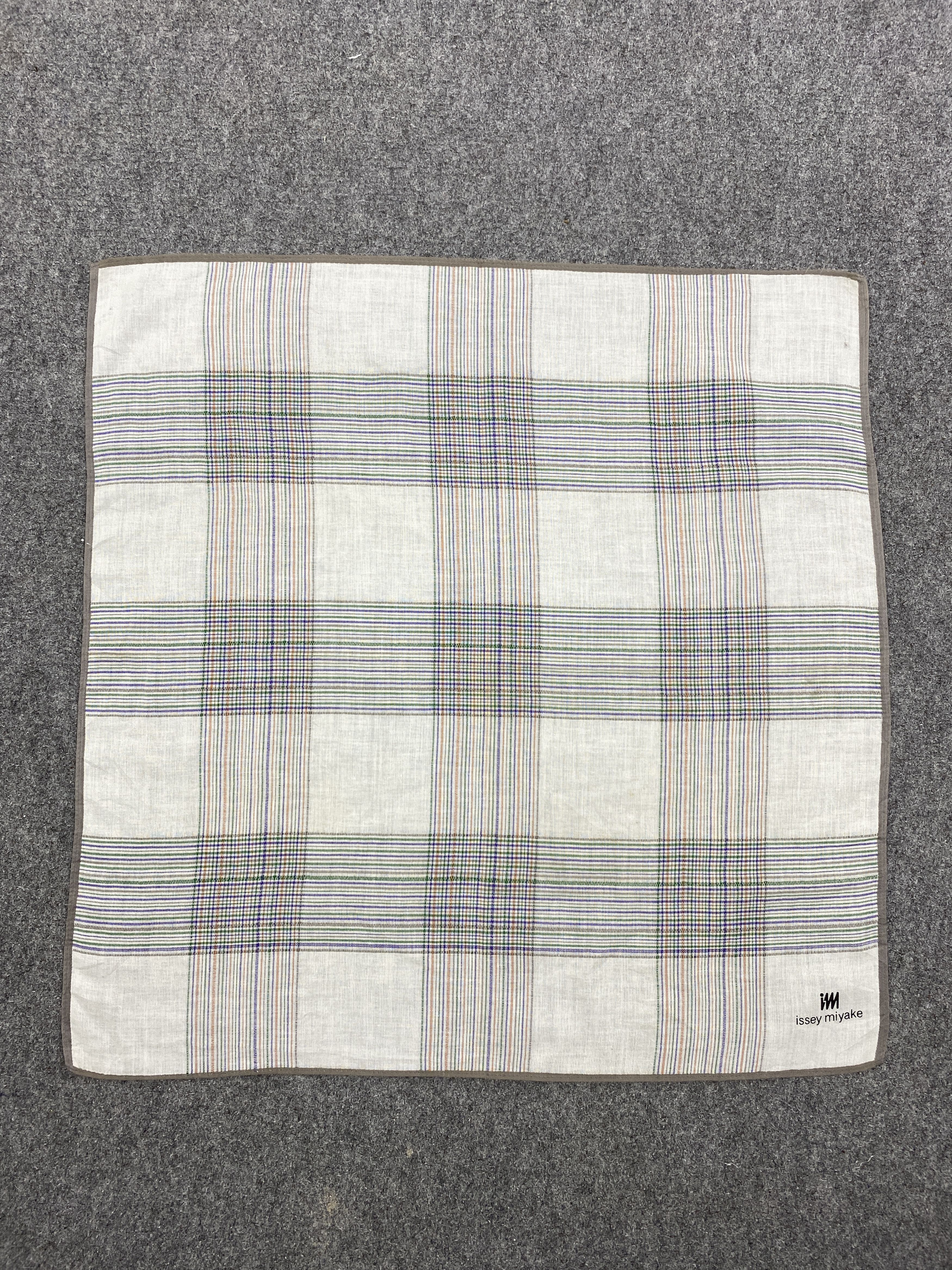 Issey Miyake Issey Miyake Handkerchief / Neckerchief HKC0982 Size ONE SIZE - 4 Thumbnail