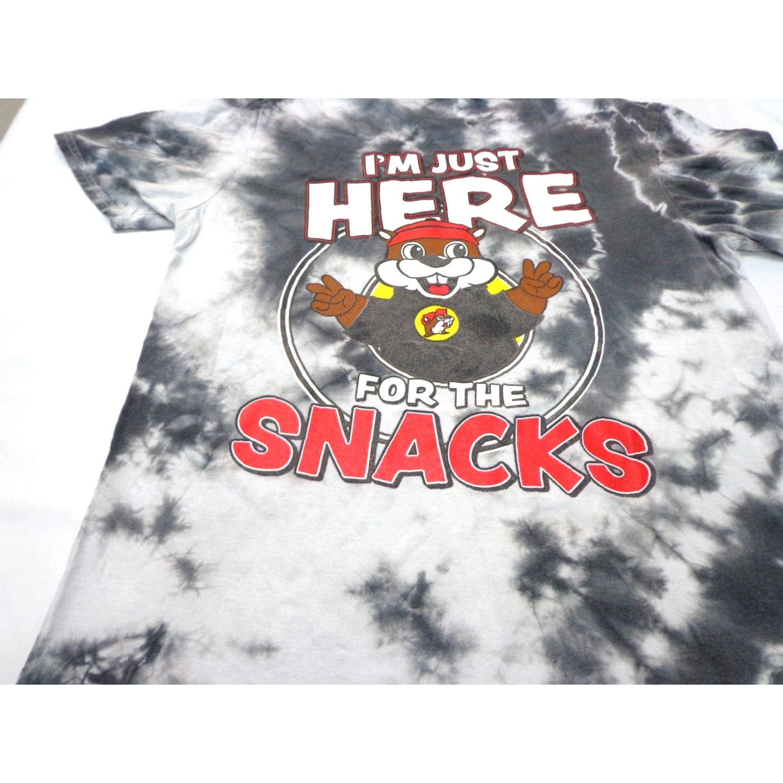 Vintage Buc-ee's T-Shirt Short Sleeve XL Black Cotton Men "Just Here for the Snacks" Tie Dye Size US XL / EU 56 / 4 - 2 Thumbnail