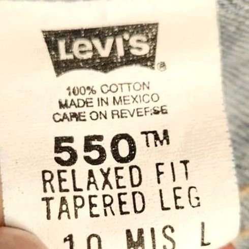 Levi's VINTAGE Levi's 550 Relaxed Fit Jeans Womens Sz 10 28x32 Blue Retro Modern 80s 90s Design Mens Women Boys Girls Size 32" / US 10 / IT 46 - 8 Thumbnail