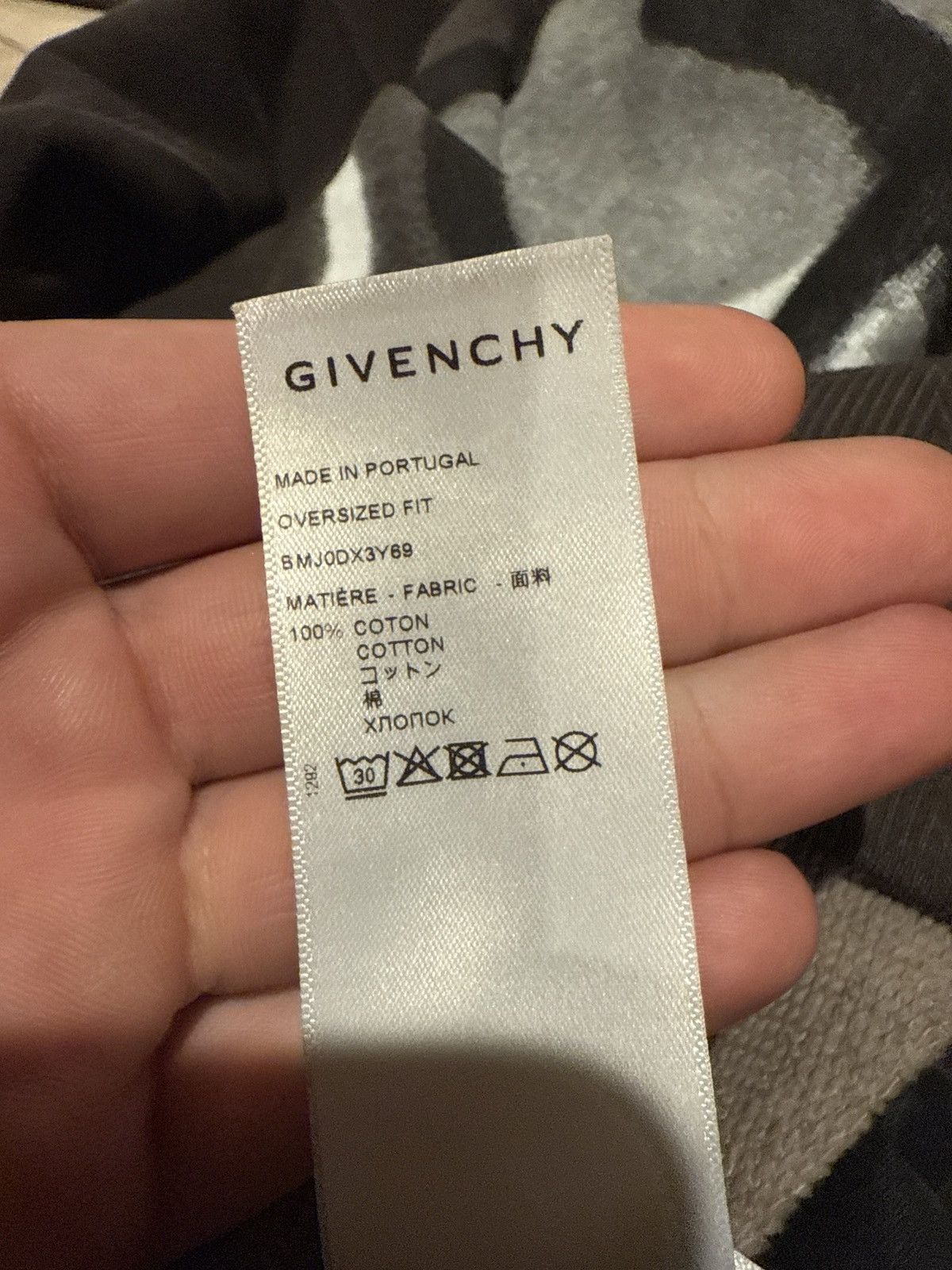 Chito × Givenchy Graffiti “Dog” Rottweiler hoodie Size US L / EU 52-54 / 3 - 10 Thumbnail