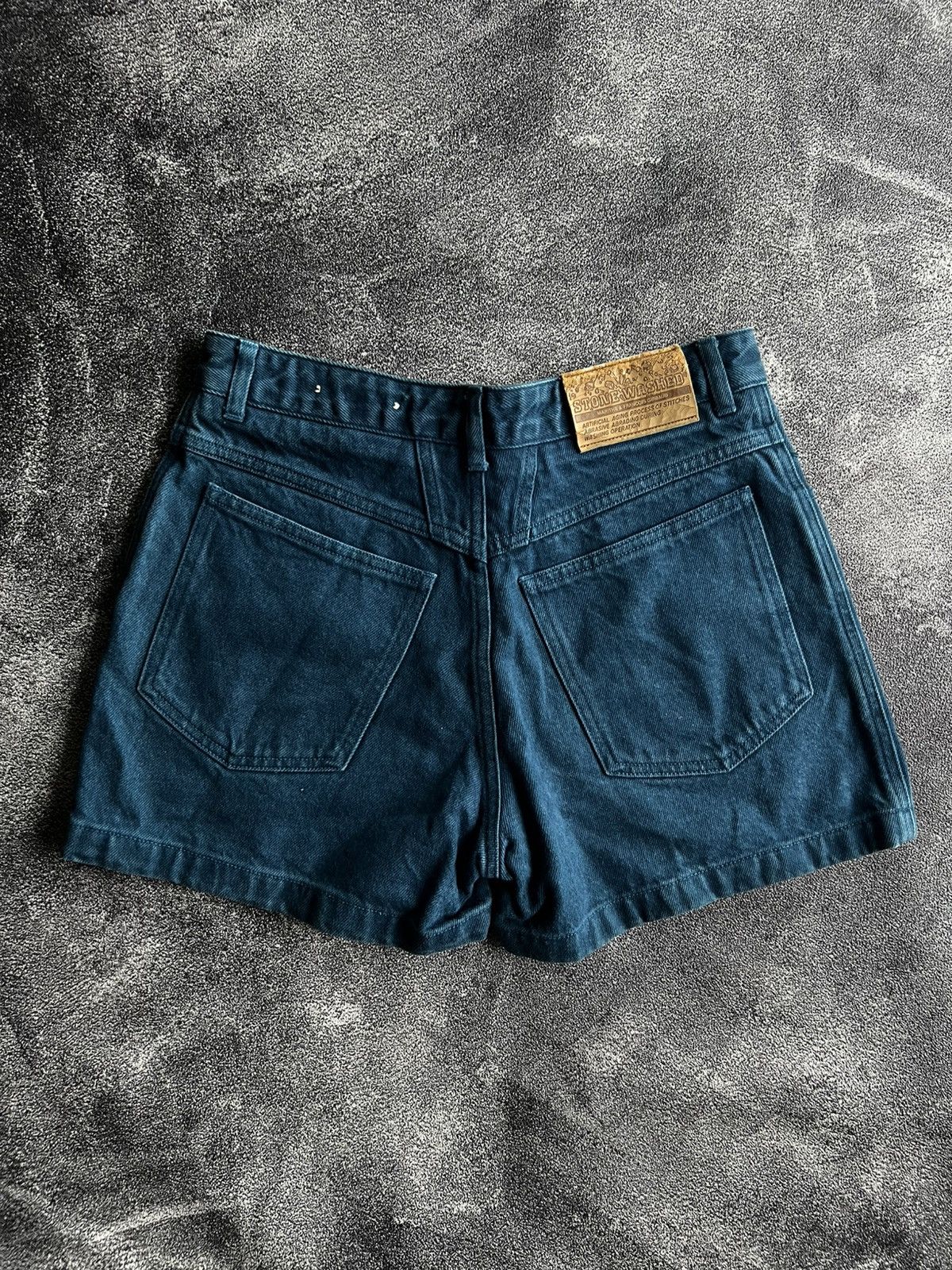 Marithe + Francois Girbaud Marithe Francois Girbaud Stone Washed Short Size 28" / US 6 / IT 42 - 2 Thumbnail