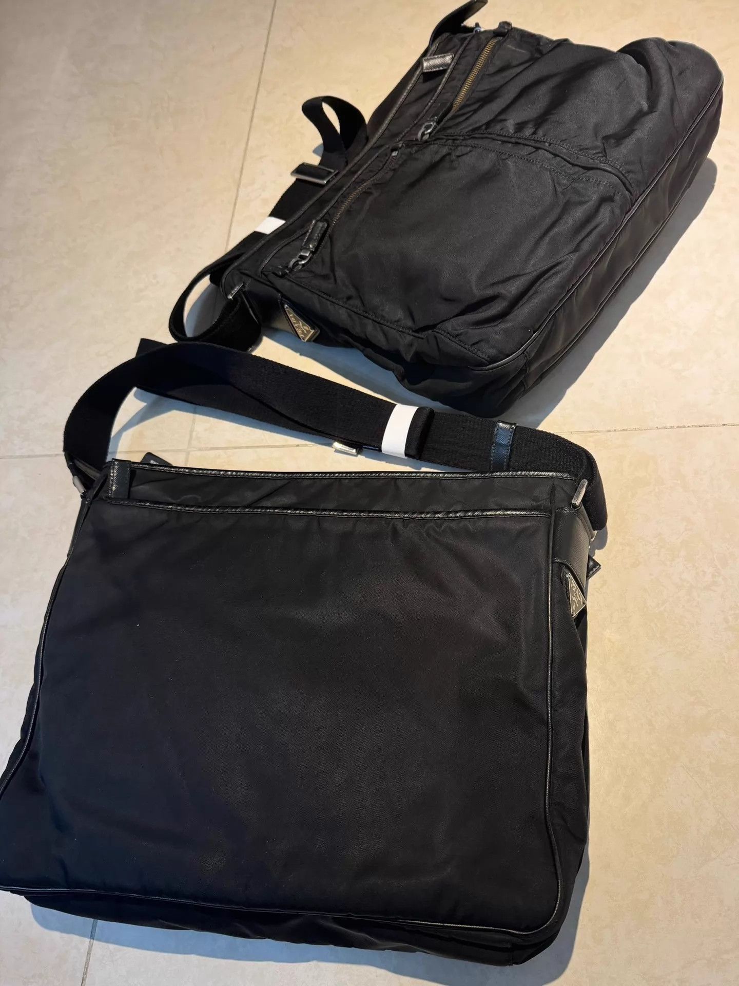 Prada Prada Logo MultiPocket Black Crossbody Frank Ocean Size ONE SIZE - 2 Thumbnail
