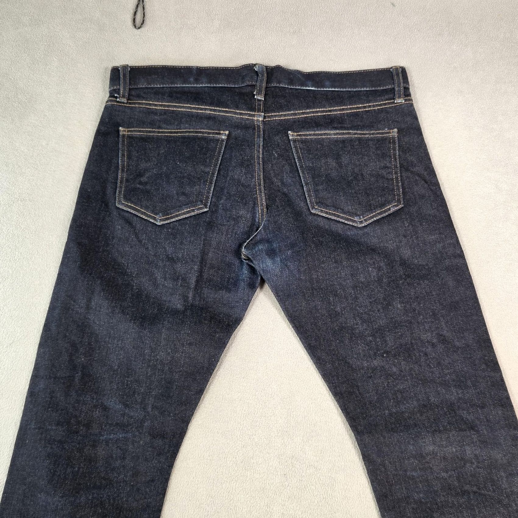 Uniqlo Uniqlo Jeans Mens Slim Tapered Selvedge Raw Indigo 31x31 Den​im Size US 31 - 4 Thumbnail