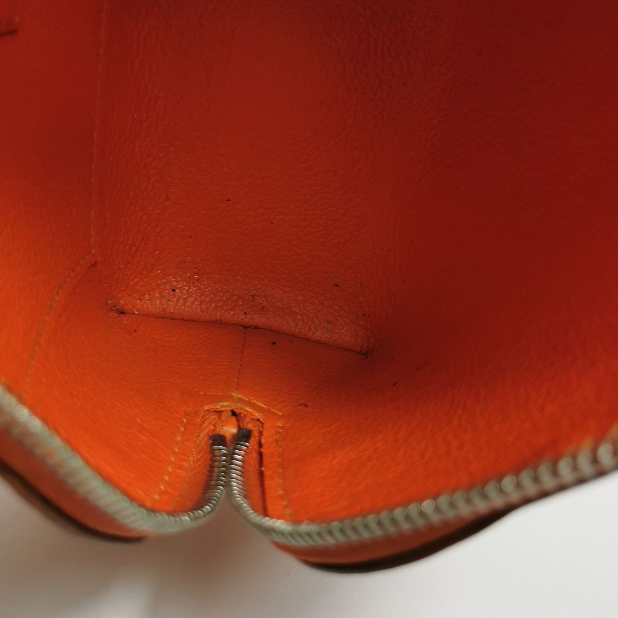 Louis Vuitton Louis Vuitton (LV) Small Cowhide Solid Color Water Ripple C Size ONE SIZE - 1 Thumbnail