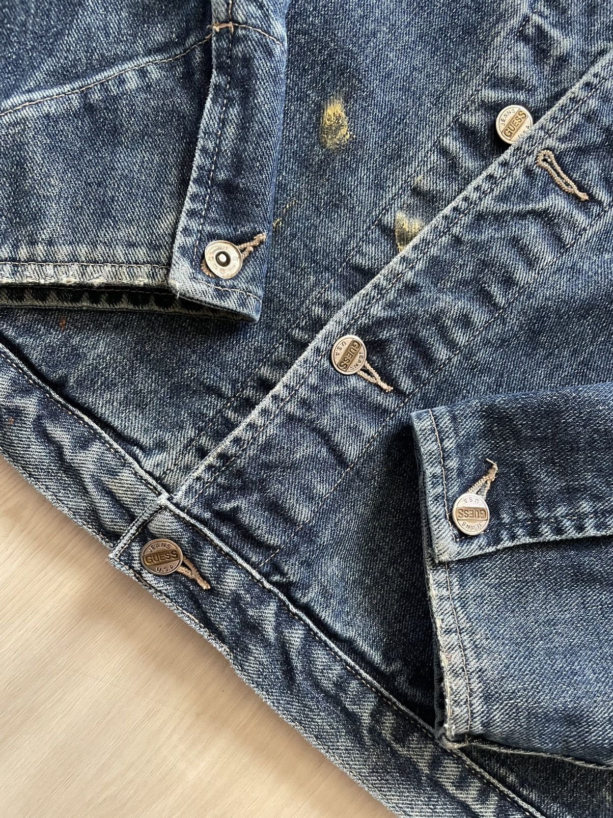 Guess VTG 90s Guess USA Denim Trucker Trim Sz L distressed Size US L / EU 52-54 / 3 - 7 Thumbnail