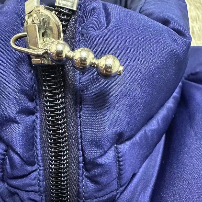 Balenciaga Balenciaga Blue letter logo down vest 2502-Nextarrow Size 48R - 4 Thumbnail