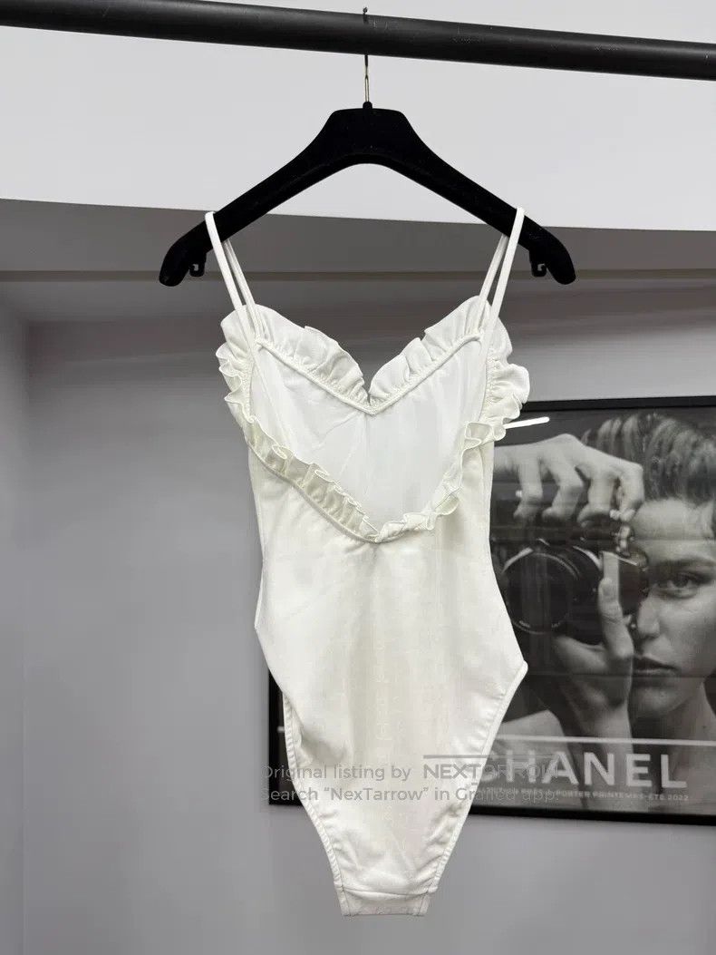 Chanel Chanel 23S white lace chain swimsuit Size 42" / US 20 - 3 Thumbnail