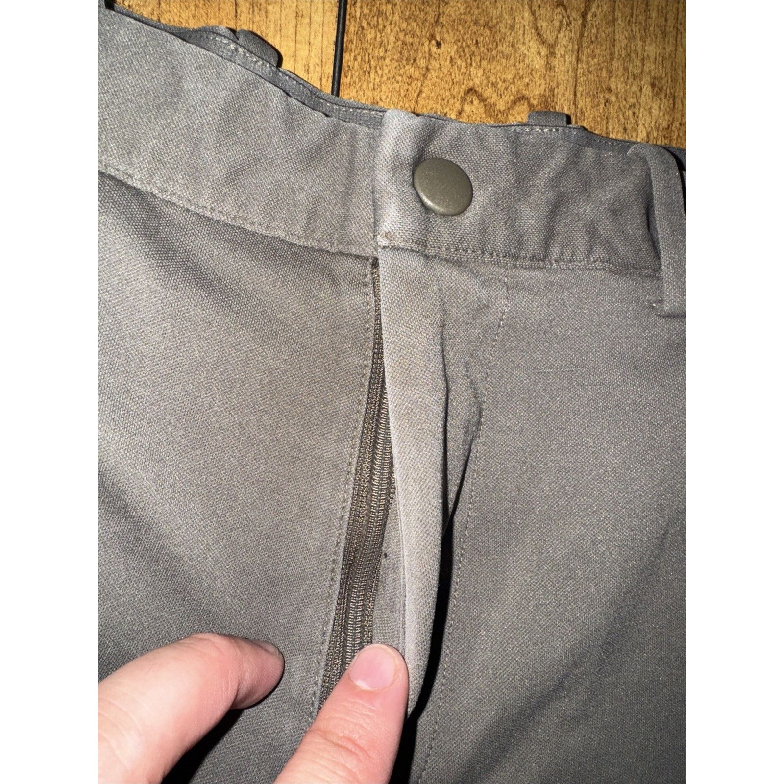 Uniqlo Uniqlo Smart Ankle Pants Gray Slim Fit Trousers Men’s 28x29 Size US 28 / EU 44 - 3 Thumbnail