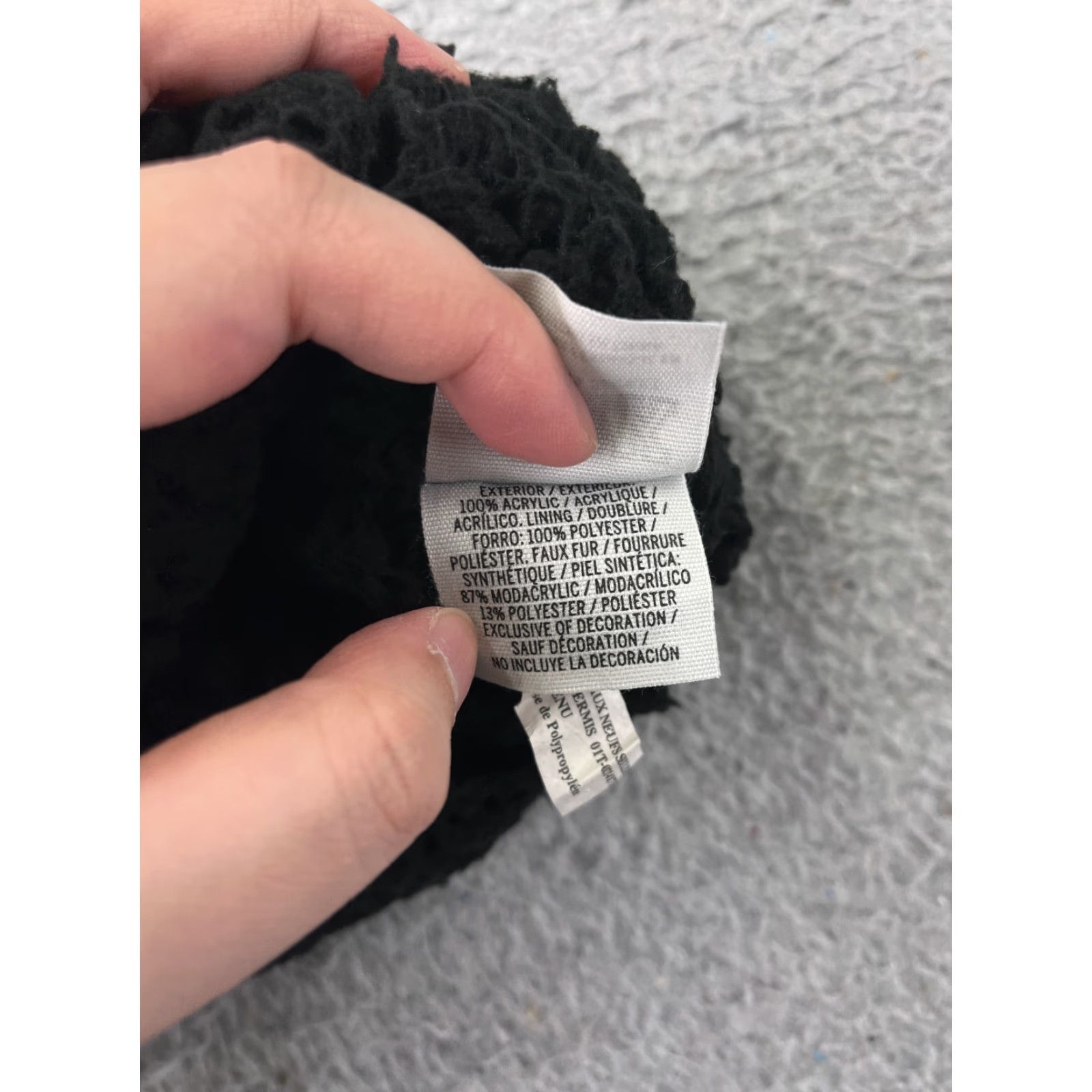 Victoria's Secret Victoria's Secret Beanie Adult One Size Black PINK Sherpa Lined Logo Knit Hat Womens Size ONE SIZE - 7 Thumbnail