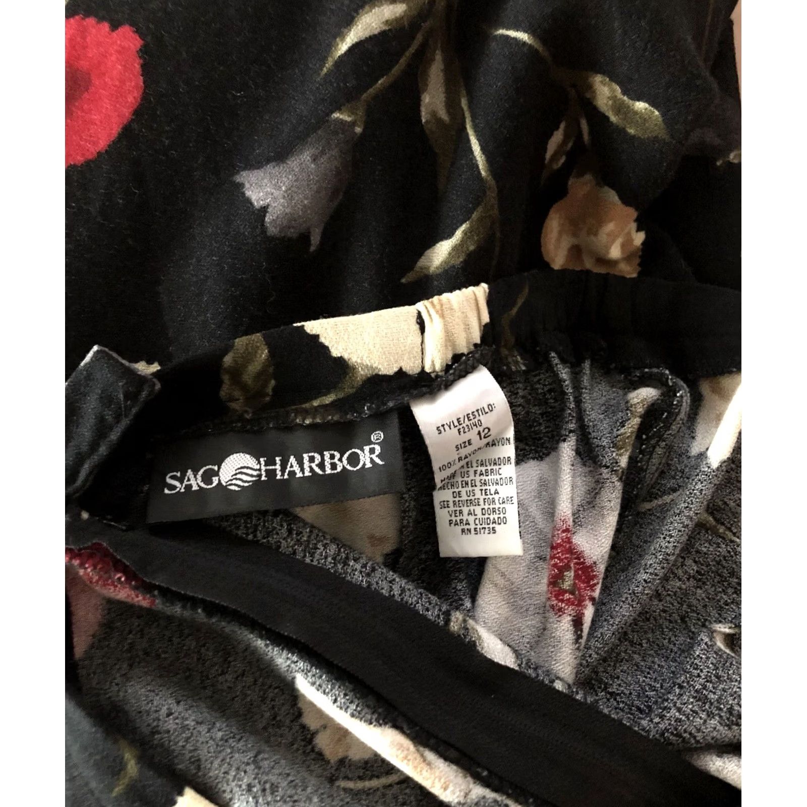 Vintage Vintage Sag Harbor Midi Straight Skirt 12 Blk Floral Roses 30"W Cottage Boho Career Size 34" / US 12 / IT 48 - 3 Thumbnail