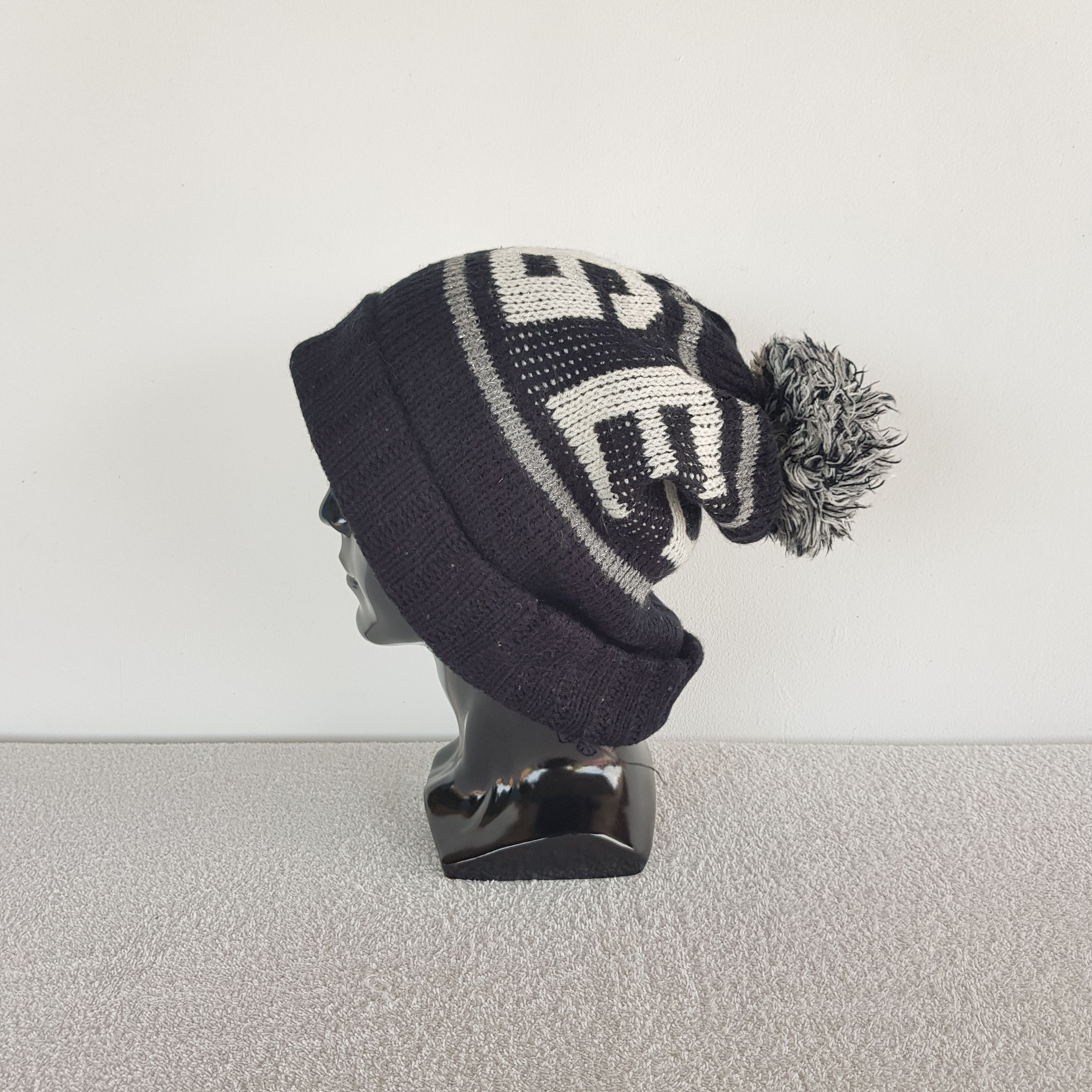 Japanese Brand Vintage Japanese Beanie Isle Ribbed Knit Ski Snow Caps Hats. Size ONE SIZE - 5 Thumbnail