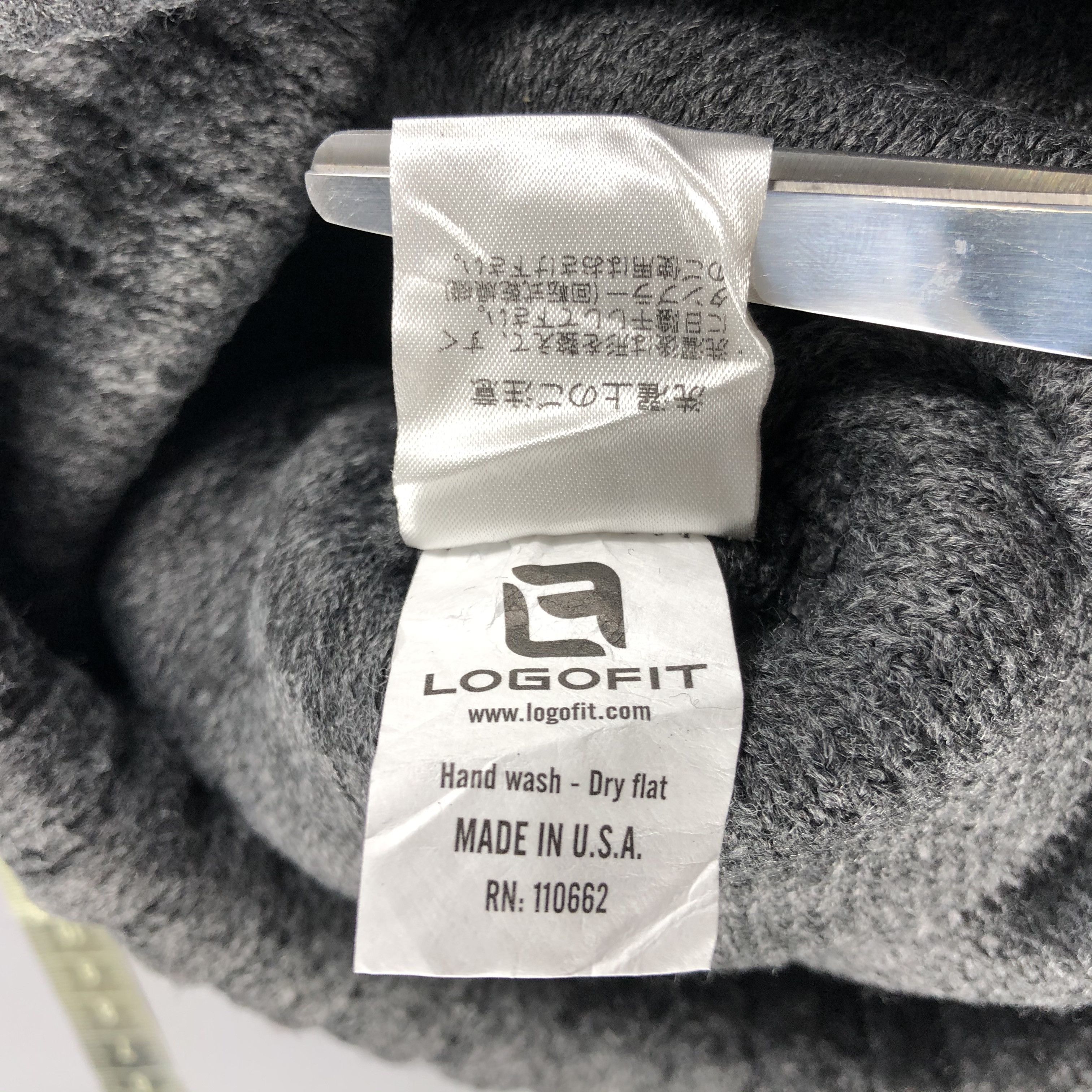Vintage Logofit PomPom Beanie Snow Hat Snow Cap -D1191 Size ONE SIZE - 6 Thumbnail