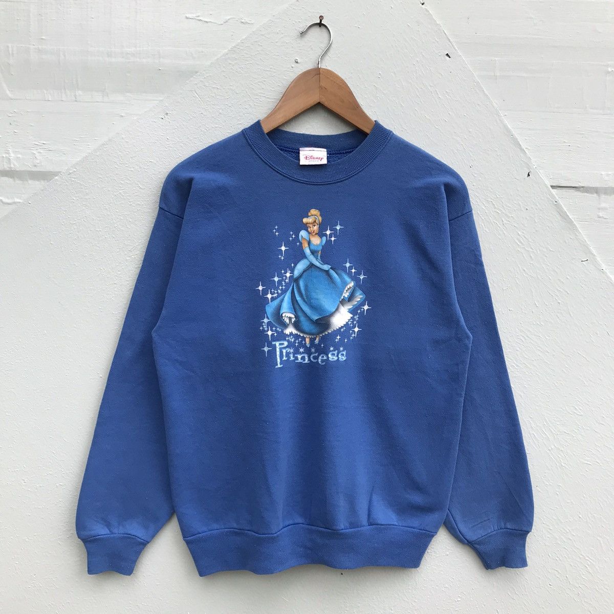 Disney Princess Graphic logo disney crewneck sweater Size US S / EU 44-46 / 1 - 1 Thumbnail
