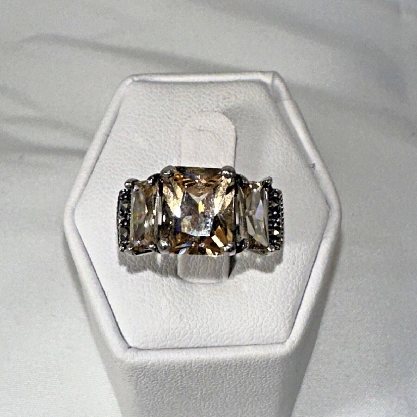 Sterling Silver 925 Vintage Sterling Silver Ring Size 5.75 with Yellow Stone Size ONE SIZE - 6 Thumbnail