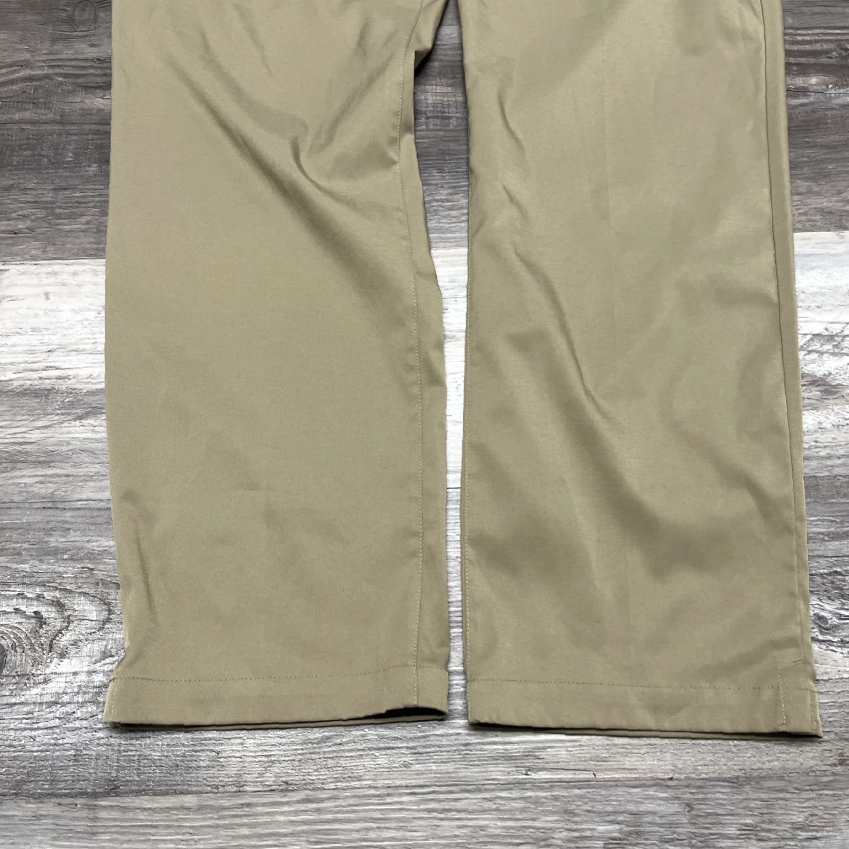 Nike Nike Golf Pants Mens 36 x 32 Pleated Chino Performance Stretch Slacks Black Brown Blue Navy Size US 36 / EU 52 - 6 Thumbnail