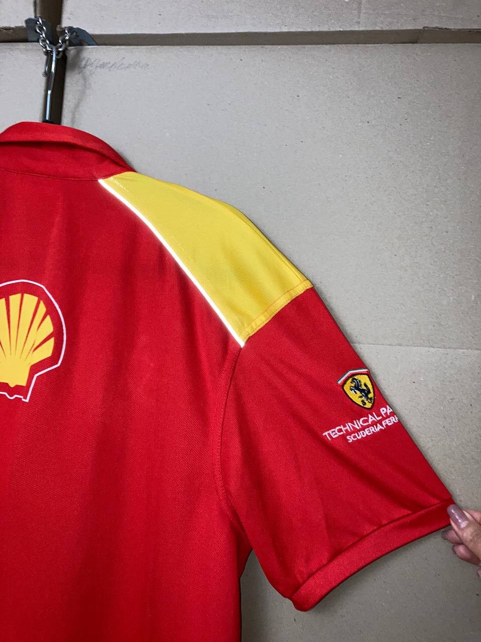 Ferrari SHELL HELIX V-POWER FERRARI POLO SHIRT RASING FORMULA 1 UNO Size US XL / EU 56 / 4 - 5 Thumbnail