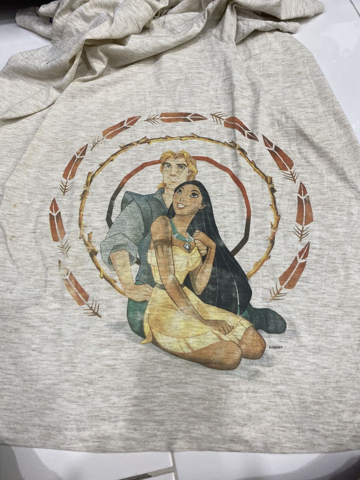 Disney VINTAGE POCAHONTAS TSHIRT Size US L / EU 52-54 / 3 - 5 Thumbnail
