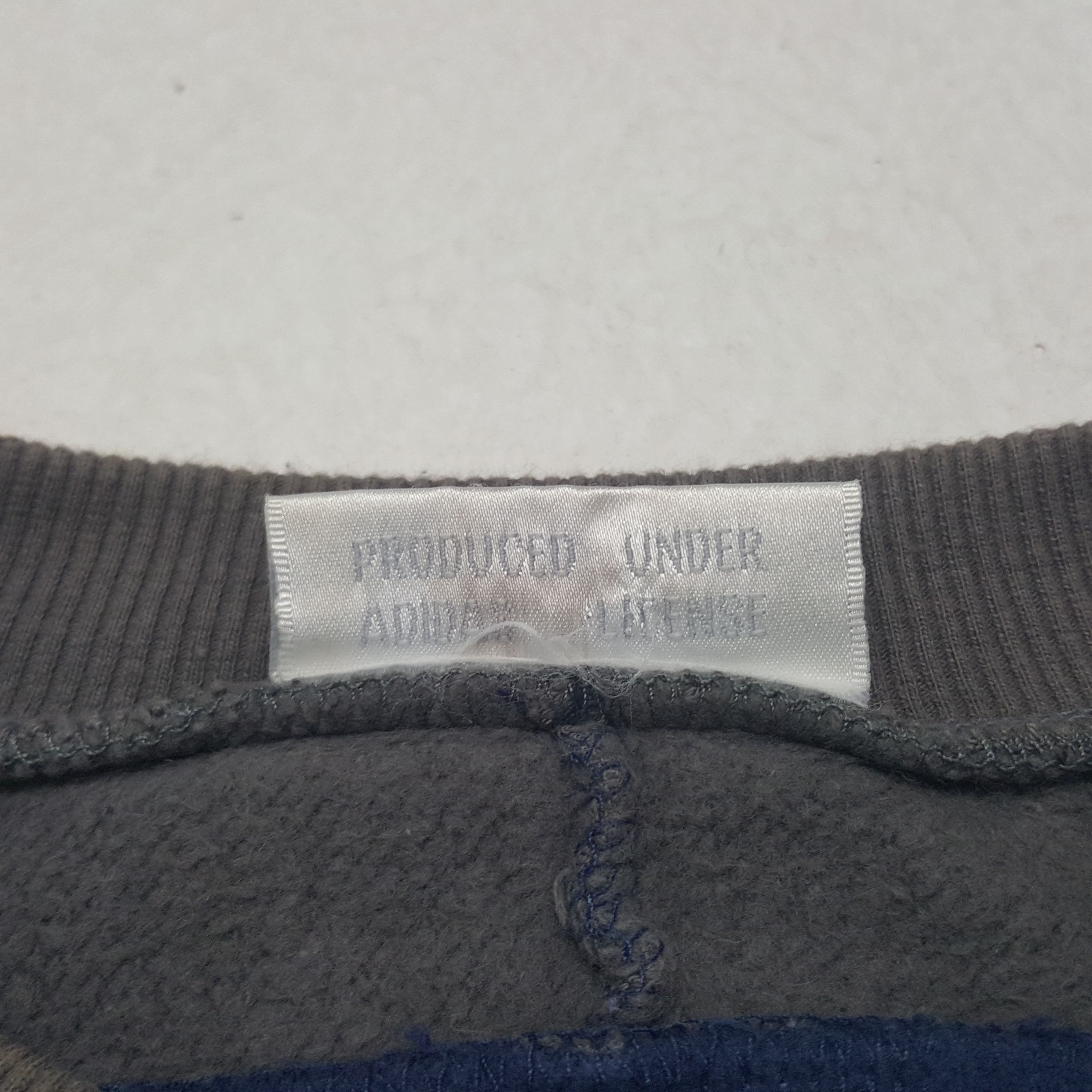 Adidas × Vintage Vintage Adidas Three Stripes Sweatshirt Size US M / EU 48-50 / 2 - 6 Thumbnail