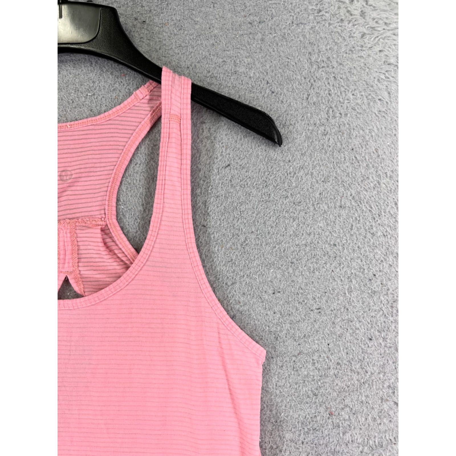 Lululemon Lululemon Shirt Women 6 Pink Stripe Racerback Keyhole Back Tank Sleeveless Fitness Gym Workout Vintage: No Size M / US 6-8 / IT 42-44 - 2 Thumbnail
