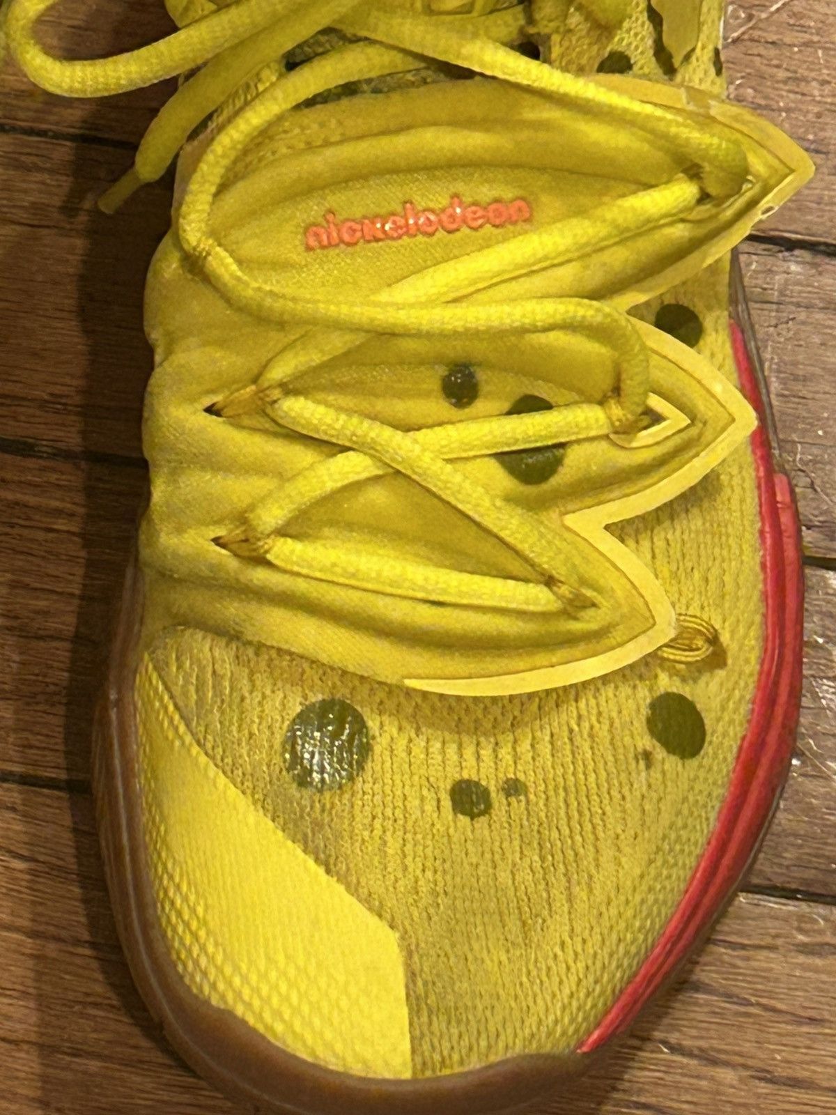Nike Nike SpongeBob SquarePants x Kyrie 5 Size US 7.5 / EU 40-41 - 5 Thumbnail