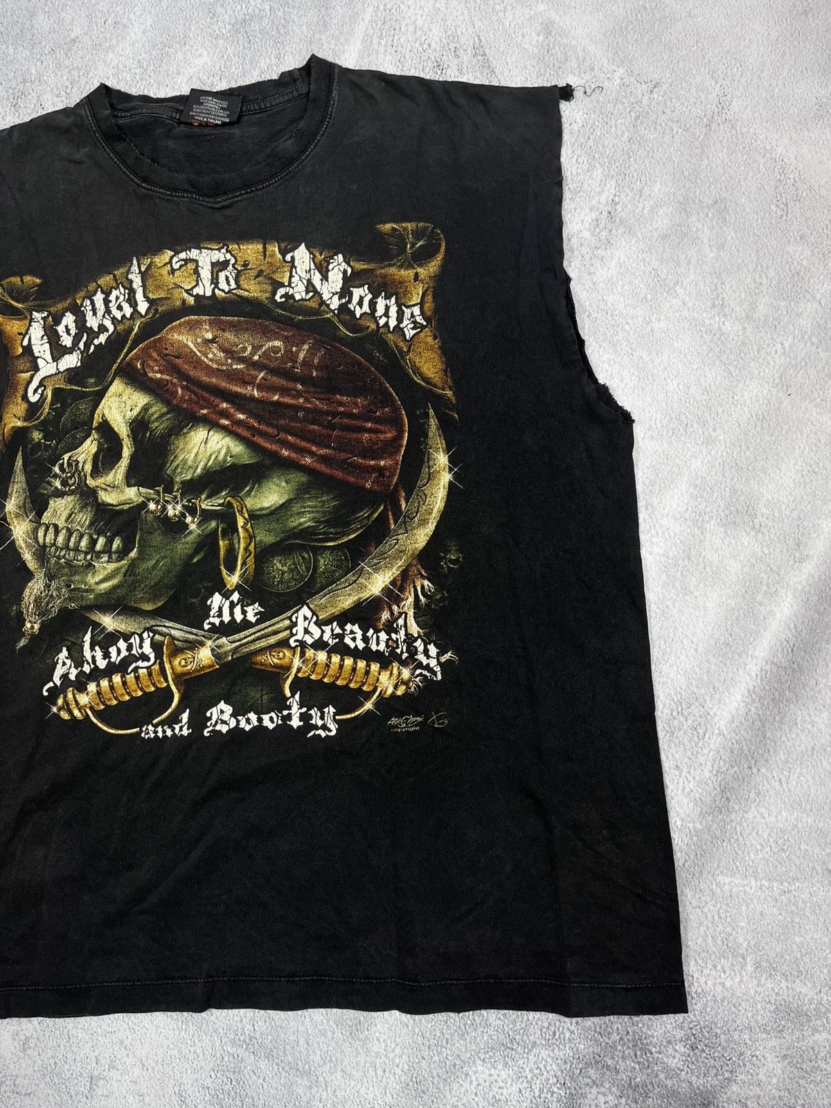 Band Tees Vintage 90s Loyal to None pirates big logo tank top size XXL Size US XXL / EU 58 / 5 - 3 Thumbnail