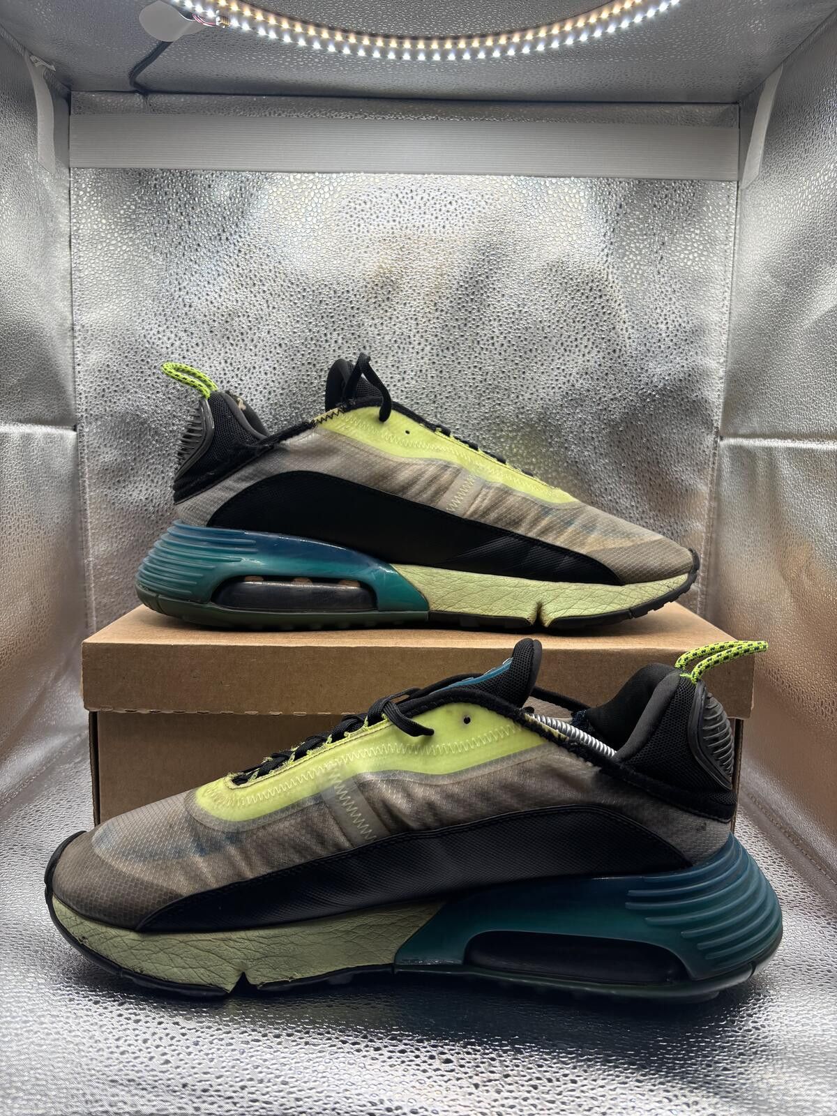 Nike Nike air max 2090 volt Size US 12 / EU 45 - 5 Thumbnail