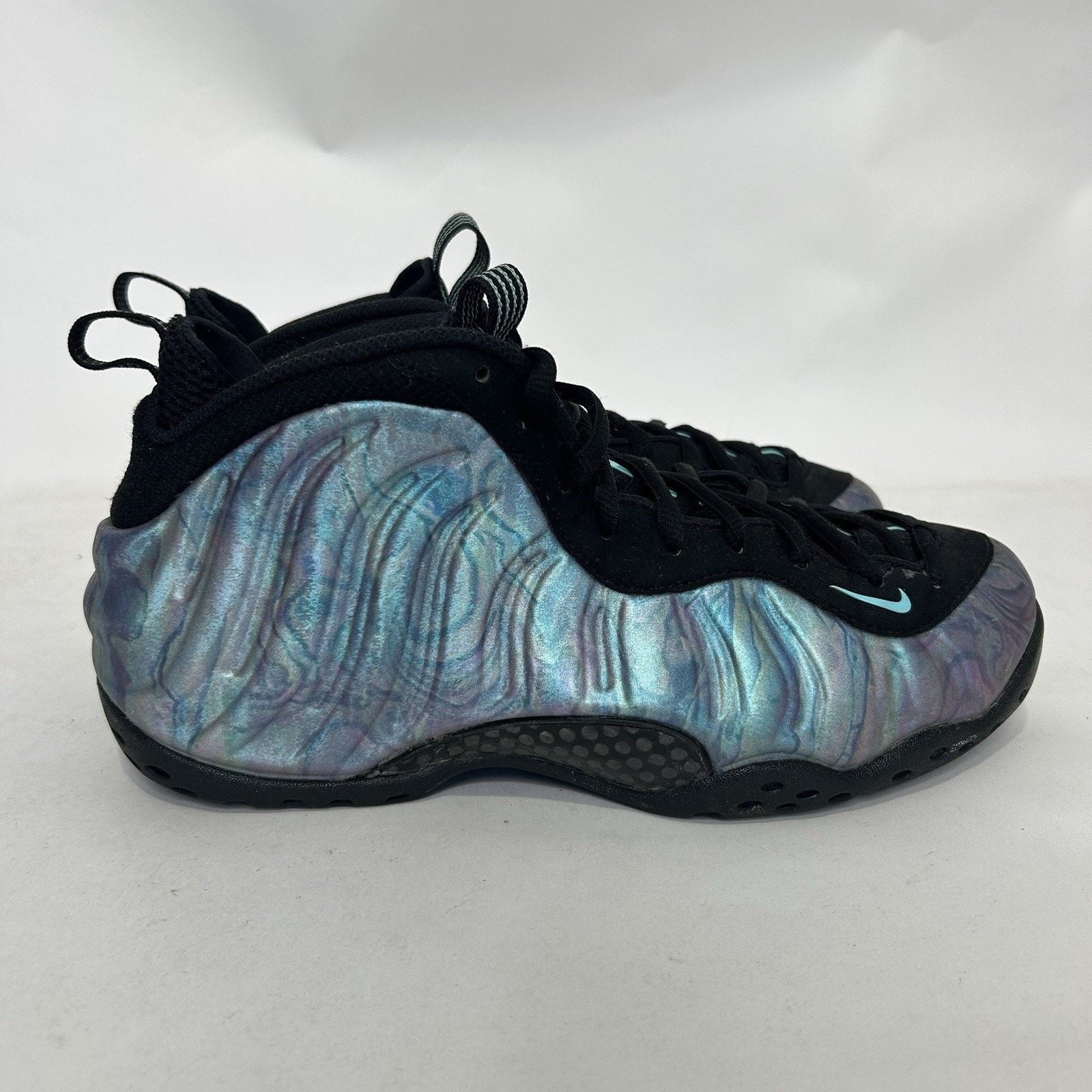 Nike Nike Air Foamposite One Premium “Abalone” Size US 9.5 / EU 42-43 - 4 Thumbnail