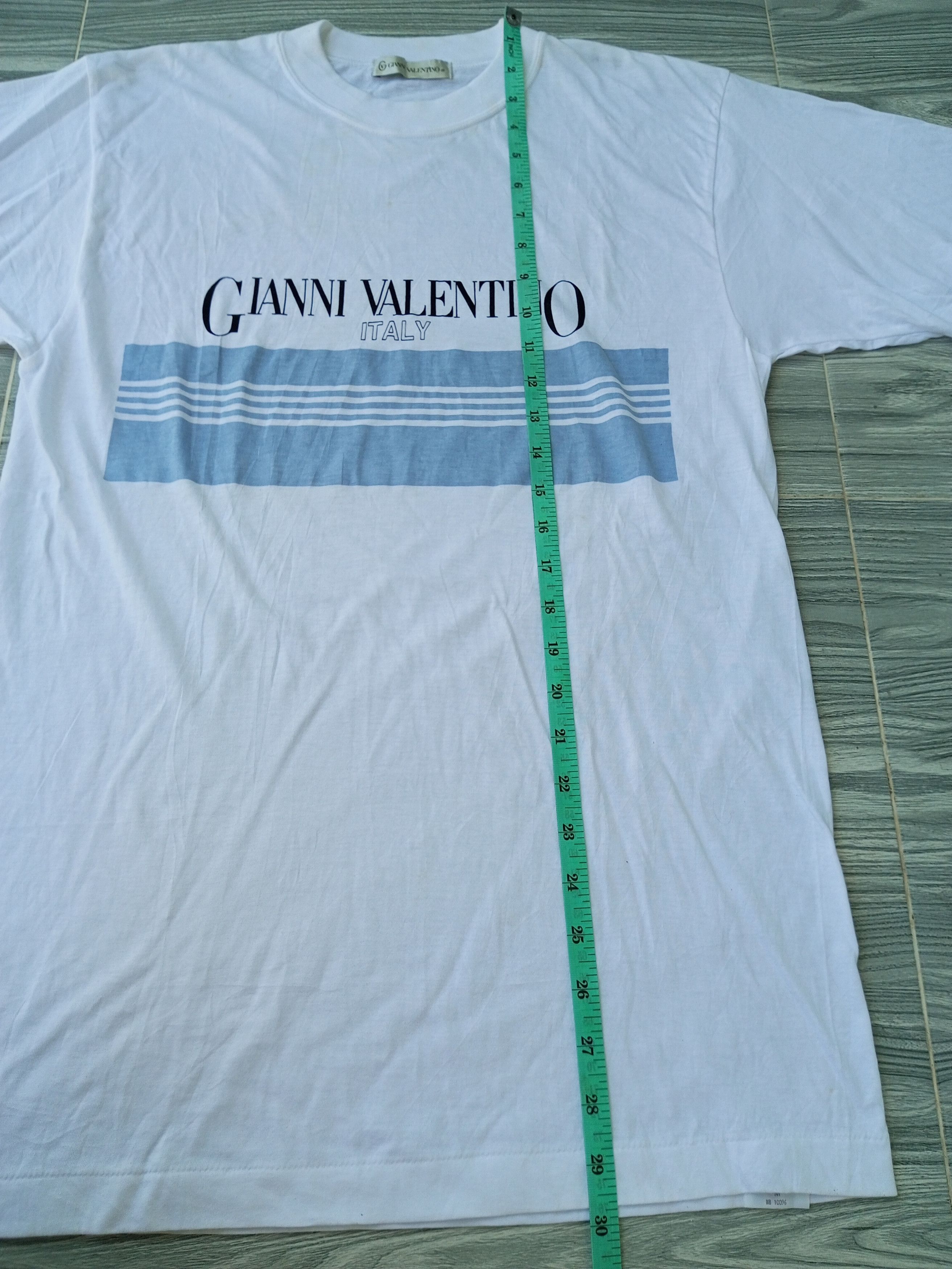 Gianni Valentino × Valentino × Vintage Vintage 90s Designer Gianni Valentino tshirt Size US M / EU 48-50 / 2 - 7 Thumbnail