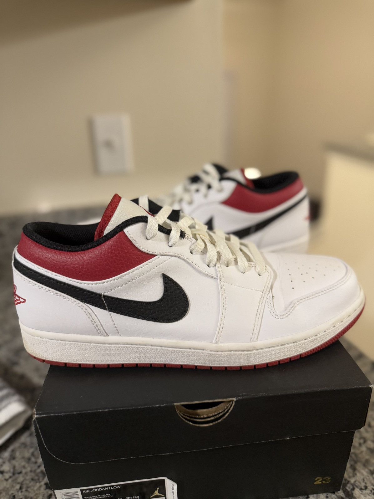 Jordan Brand × Nike Jordan 1 Low White Red Pre Owned W Box Size 11.5 Size US 11.5 / EU 44-45 - 1 Thumbnail