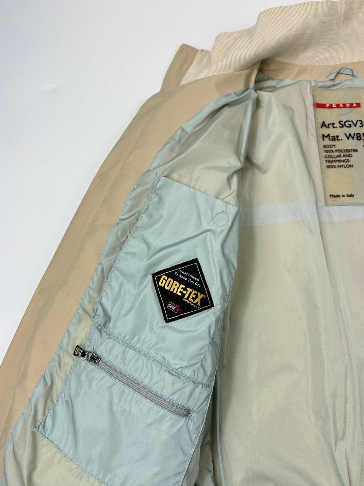 Prada Prada Sport FW2000 Beige Gore-Tex Nylon Jacket Size US M / EU 48-50 / 2 - 10 Thumbnail