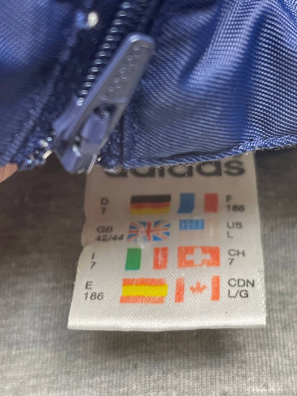 Adidas Vintage Adidas Big logo jacket Size US L / EU 52-54 / 3 - 4 Thumbnail