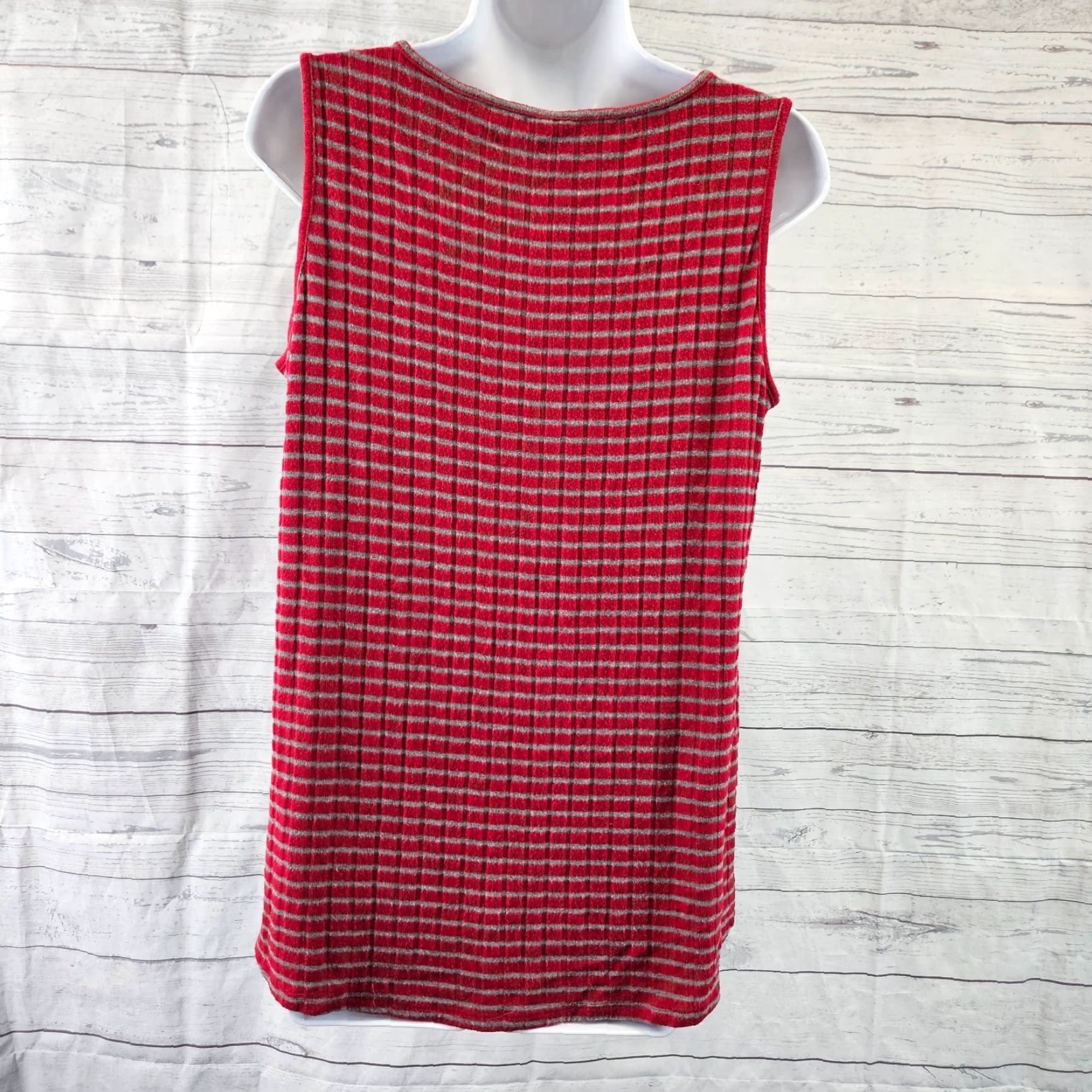Vintage Chico's Zenergy Tank Top Womens Petite Medium Red Gray Stripe Rayon Blend Shirt Sleeveless Round Neck Size M / US 6-8 / IT 42-44 - 4 Thumbnail