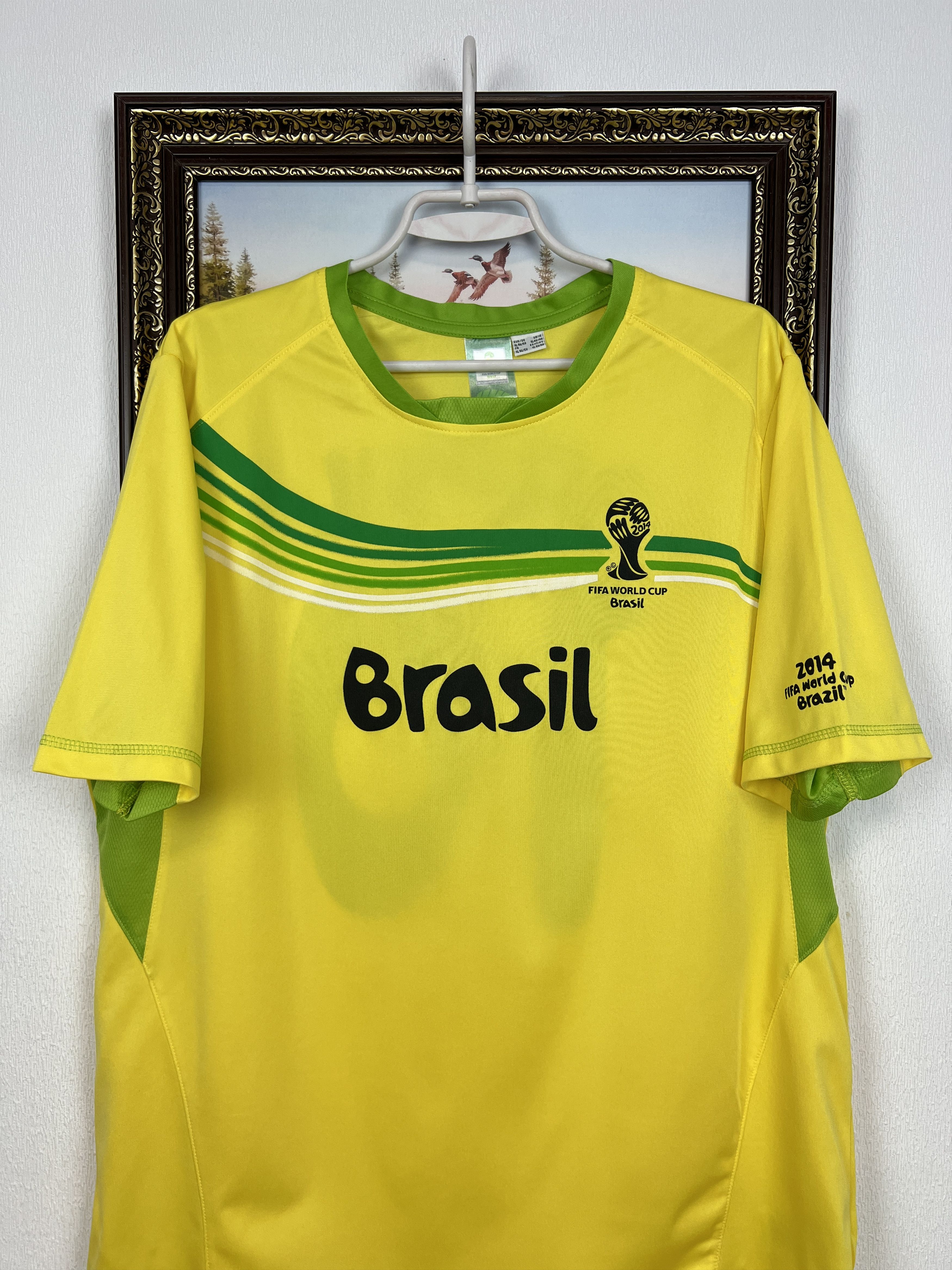Vintage 2014 Brazil World Cup Football Fun Shirt Soccer Tee Hype Size US XL / EU 56 / 4 - 2 Thumbnail