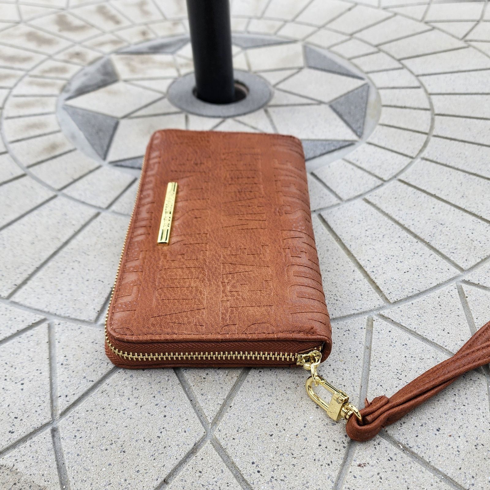 Steve Madden Steve Madden Embossed Monogram Zip Around Wallet Wristlet Size ONE SIZE - 9 Thumbnail