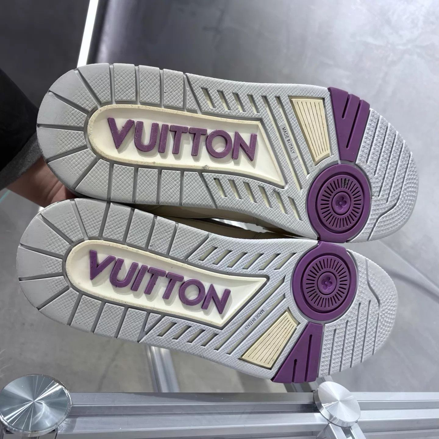 Louis Vuitton LV Trainer White Purple Velcro UK8 42 Size US 9 / EU 42 - 7 Thumbnail
