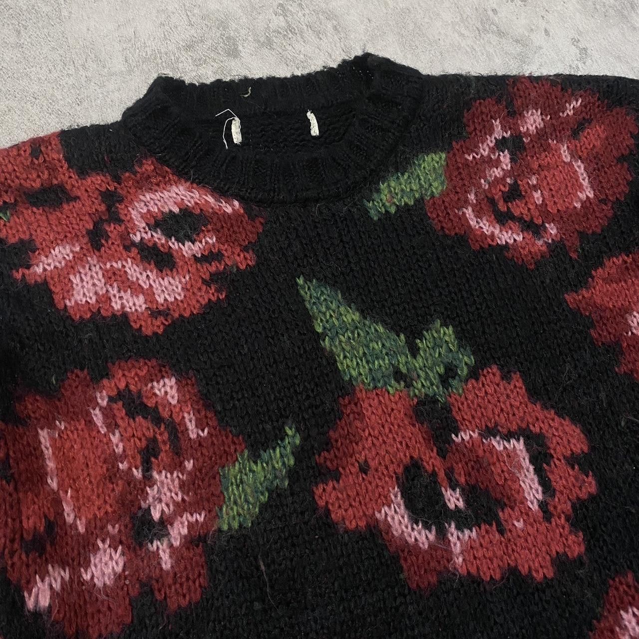 Other Black and red floral sweater #floral Vintage y2k Boxy Size US S / EU 44-46 / 1 - 2 Thumbnail