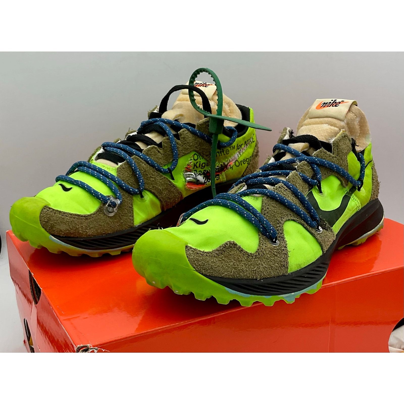 Nike Zoom Terra Kiger Off-White Elec Green/Metallic Sz