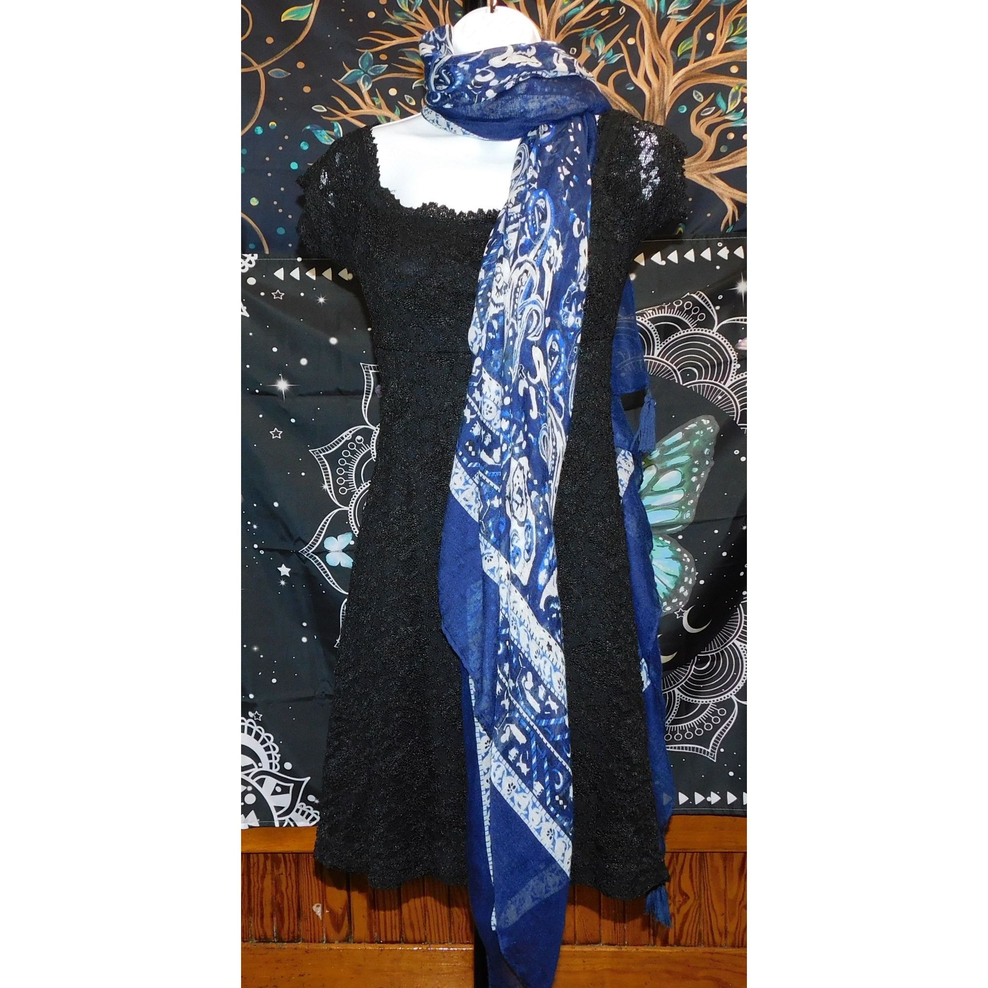 Madden NYC Madden NYC Paisley Scarf Wrap 75x80 Inches Blue & White Size ONE SIZE - 4 Thumbnail