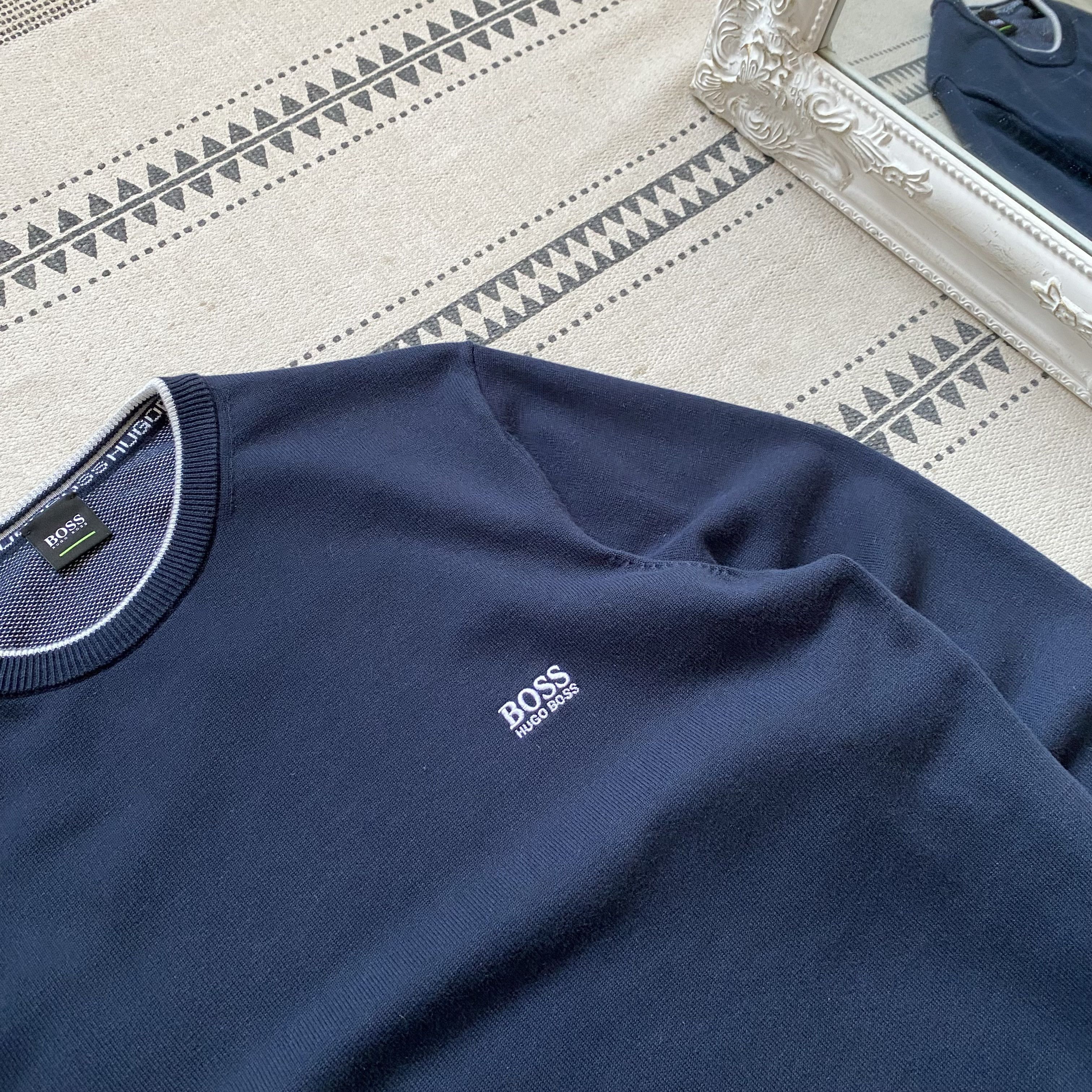 Hugo Boss 👔 Hugo Boss Classic sweater light mini logo oldmoney Size US M / EU 48-50 / 2 - 5 Thumbnail