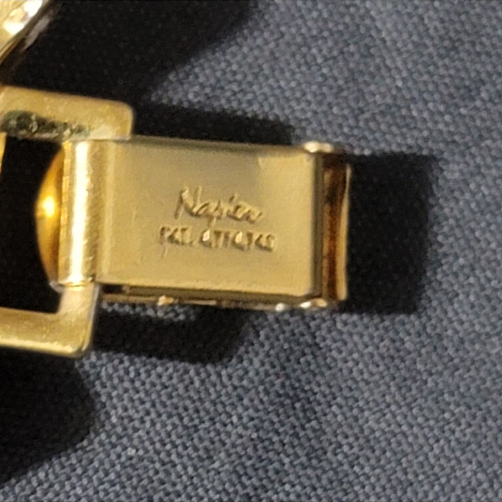 The Unbranded Brand Vtg Napier Signed Half Moon Gold Tone Bracelet Size ONE SIZE - 4 Thumbnail