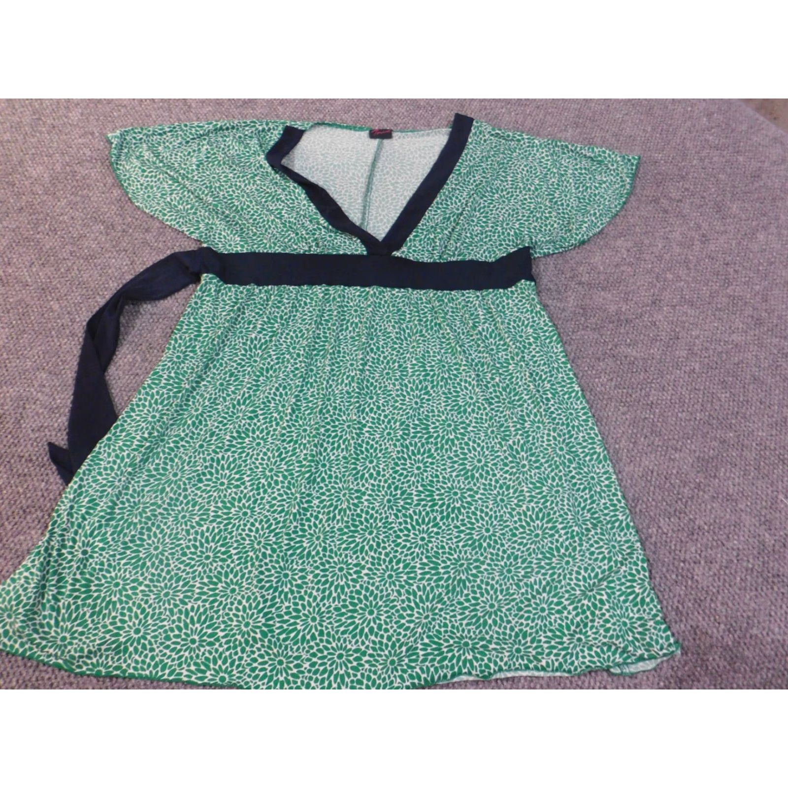 Torrid Torrid Dress A-Line Womens Plus Size 20 Green Knee Length V-Neck Pullover Polyester Geometric Causal Fall Stretch Raglan Sleeve Size 3XL / US 20-22 - 3 Thumbnail