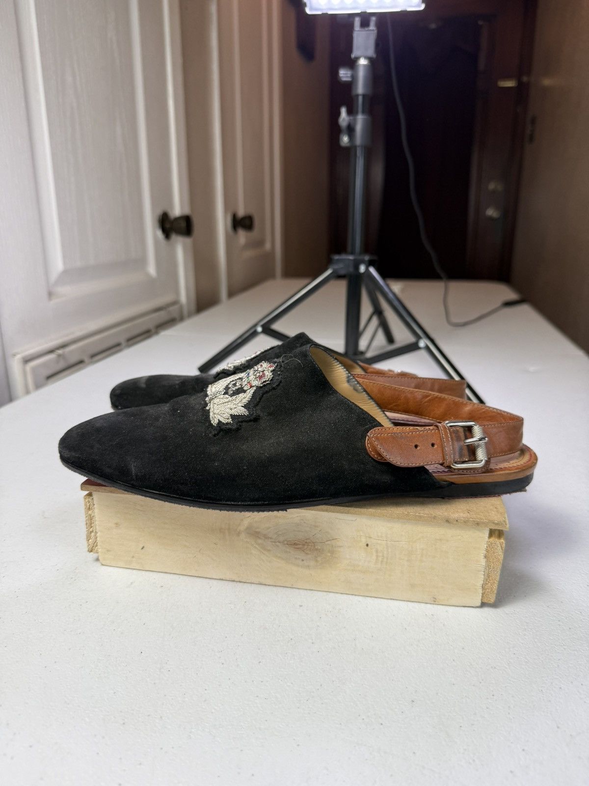 Christian Louboutin Christian Louboutin Black Suede, Leather Mule Slingback 41 Size US 8 / EU 41 - 5 Thumbnail