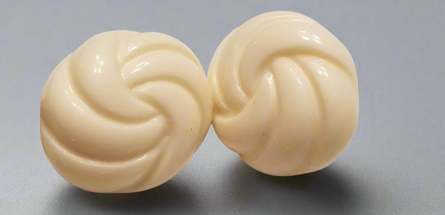 Other Cream Button Clip On Earrings Size ONE SIZE - 1 Preview